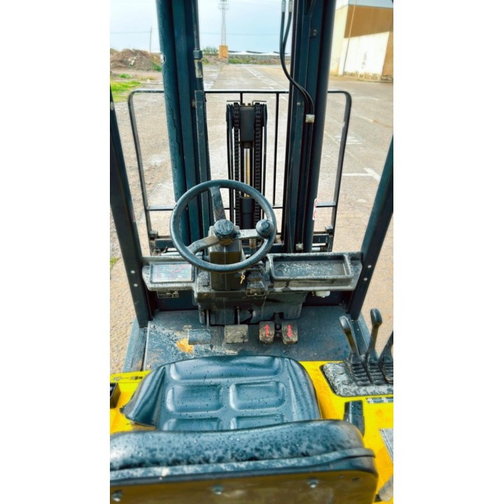 Carretilla elevadora OM d20 (2000kg)